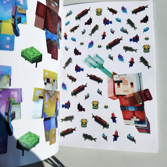 NEW Minecraft Official Aquatic Ocean Adventure Sticker Book 500 stickers - Picture 9 of 13